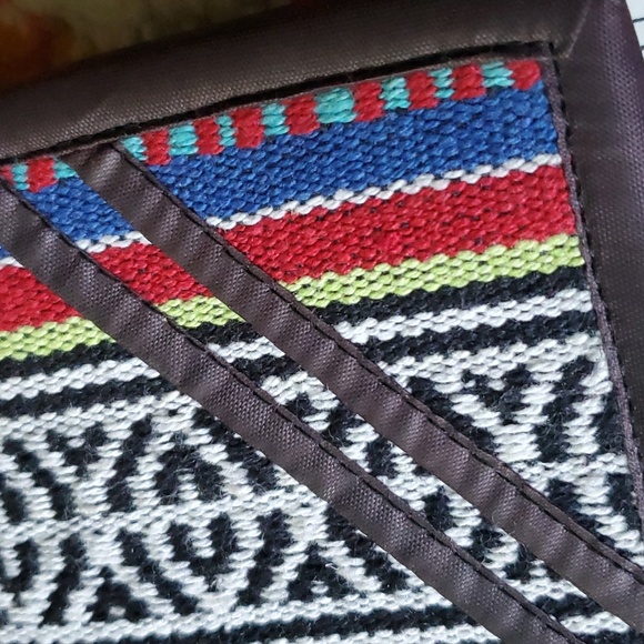 NWOT multicolored wallet with woven fabric - Picture 9 of 13